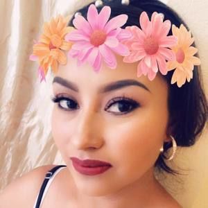 Meet your Posher, Gabi